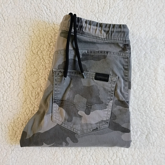Denizen from Levi's Other - Denizen Levi Strauss Gray Camo Men's Jogger Pants